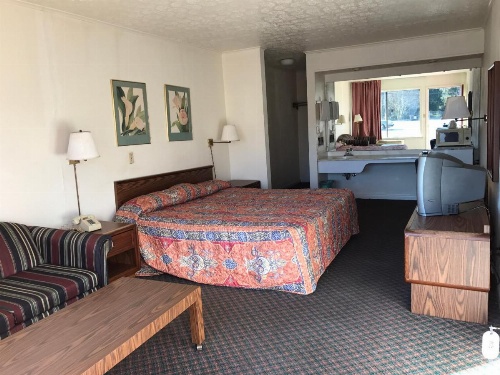 Flagship Inn image 14