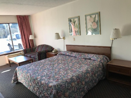Flagship Inn image 2