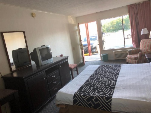 Flagship Inn image 22