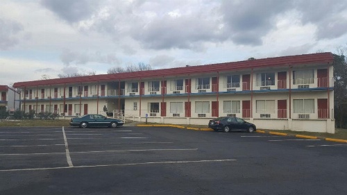 Flagship Inn image 6